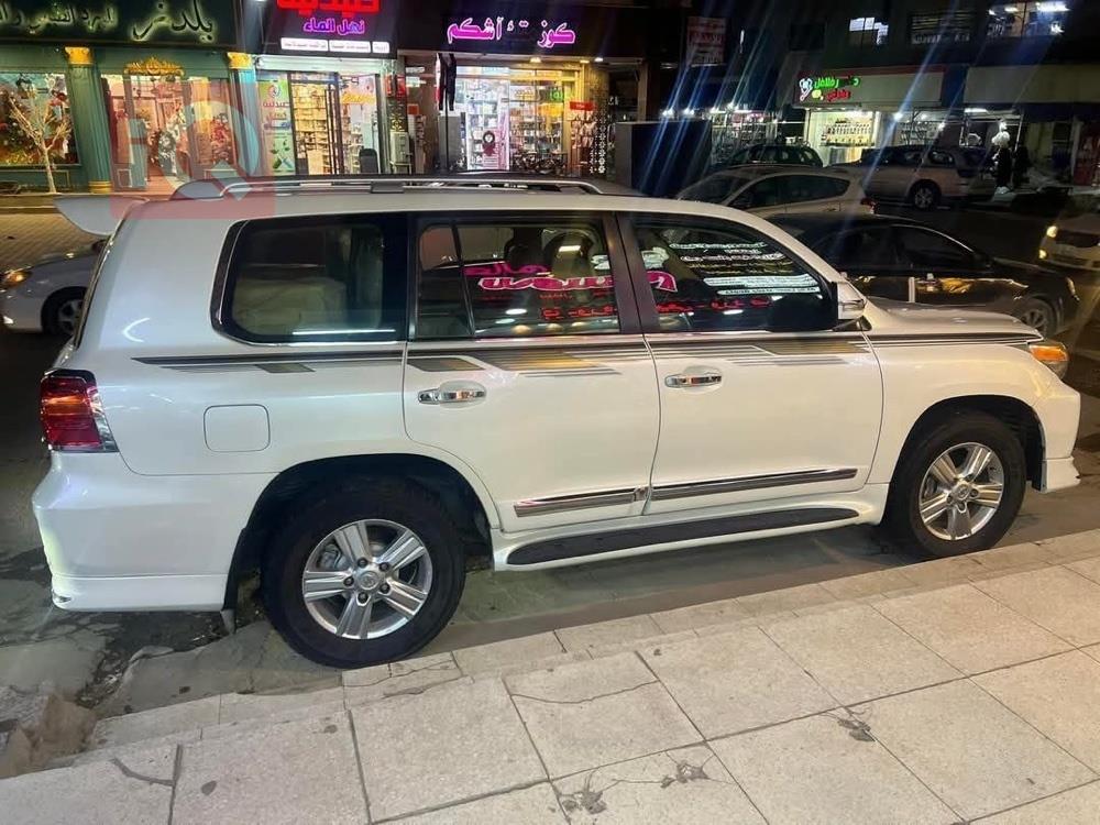 تويوتا لاندكروزر